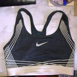 NIKE Bra